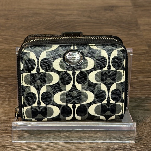 Coach Handbags - Coach Peyton Dream C Signature Zip Around Wallet